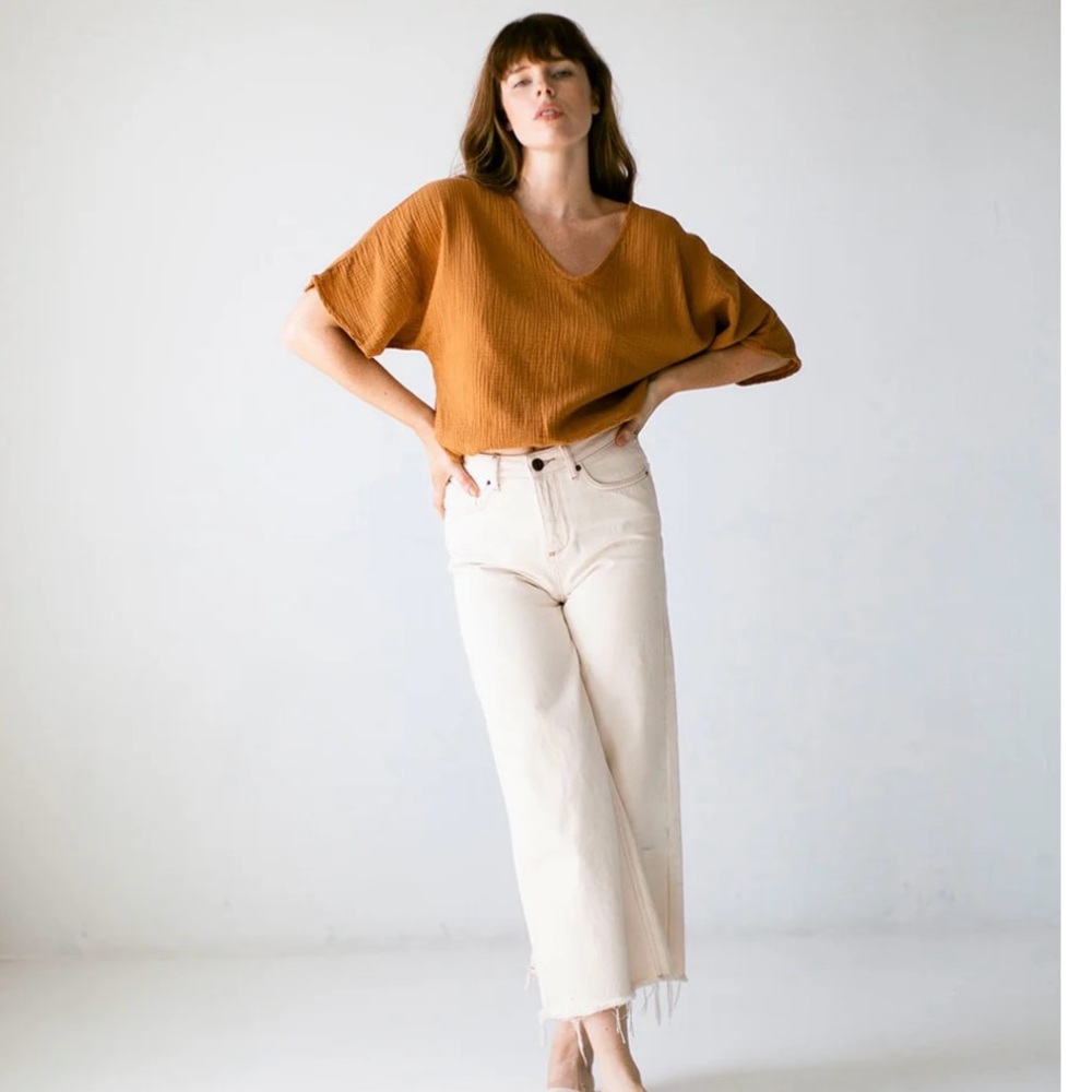 Suunday THE GAUZE DOLMAN TOP IN MEERKAT small